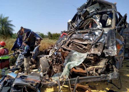 Acidente deixa uma pessoa morta e outra gravemente ferida entre Dourados e Caarapó