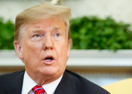 Trump chega à França para participar da cúpula do G7