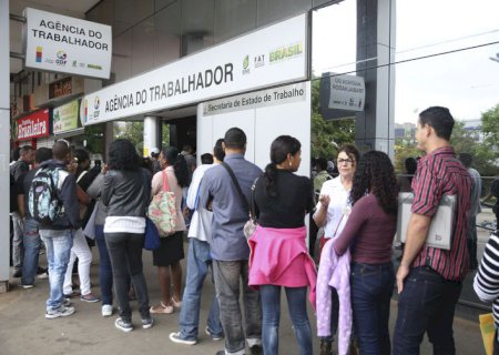 Taxa de desemprego recua em 10 das 27 unidades da Federação