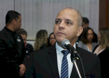 Coronel David apresenta requerimento pedindo informações ao presidente da Cassems