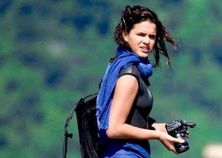 Bruna Marquezine revela desafio ao    protagonizar filme: 'Transformador e árduo'
