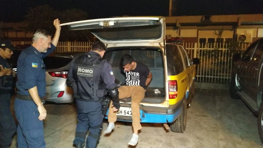 Homem é preso com crack e cocaína na rodoviária de Dourados