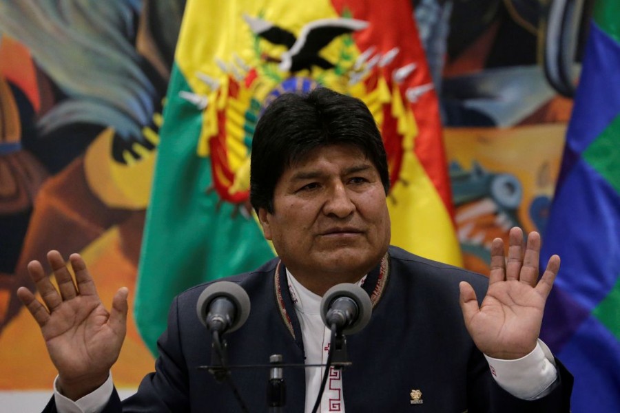 Após renúncia de Morales, Bolívia tem vazio de poder