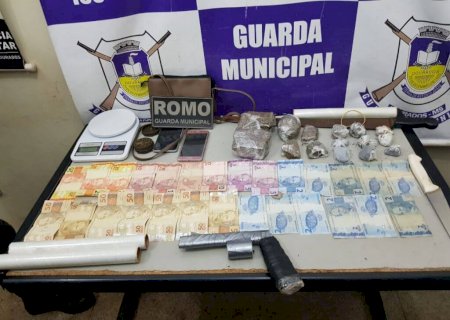 Irmãos são presos acusados de tráfico de drogas em Dourados