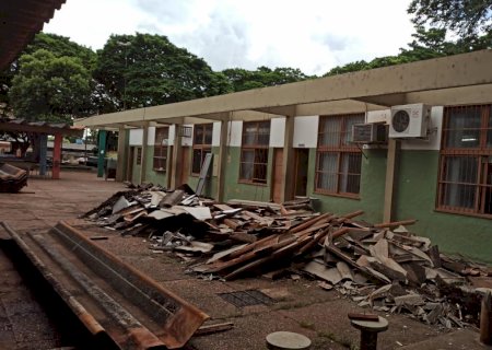 Após 44 anos, escola Capilé recebe reforma geral