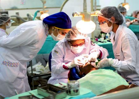 Pós-Graduação de Odontologia procura pacientes para atendimento em ortodontia e implantodontia