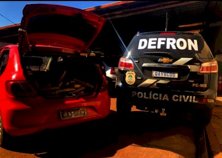 Polícia Civil, por meio da Delegacia DEFRON, ao realizar diligências em Ponta Porã apreende 130 quilos de maconha e efetua a prisão de dois indivíduos de nacionalidade paraguaia