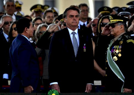 “Ele conta com a minha lealdade acima de tudo” Reafirma Mourão em apoio a Bolsonaro: