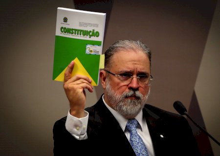 CCJ do Senado, aprova novo mandato de Augusto Aras na PGR