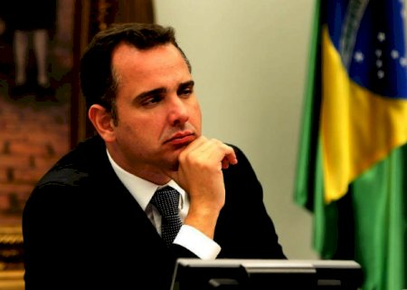 Pacheco devolve ao Executivo MP que dificultava retirada de conteúdo da internet