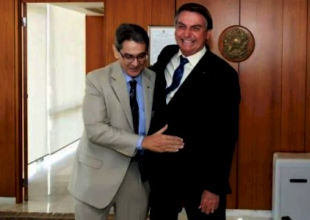 PTB apresenta proposta de filiação a Bolsonaro