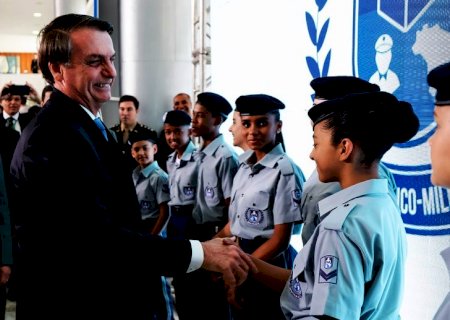 Governo Federal vai implantar 216 escolas cívico-militares até 2022
