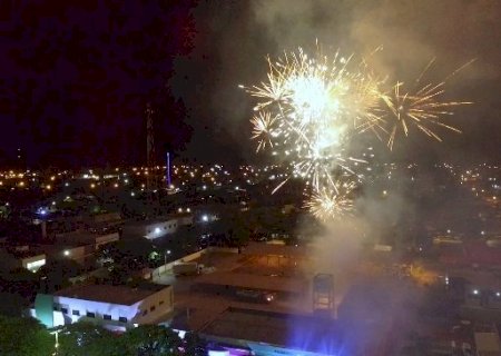Virada do ano em Caarapó terá sorteio de carro zero km e show de fogos de artifício