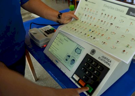 Empresa contratada pelo PL para auditar eleição diz que urna pode ser fraudada