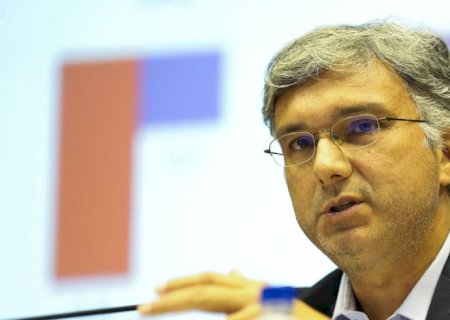 Auxílio Brasil de 2023 deverá ser de R$ 400, diz secretário do Tesouro
