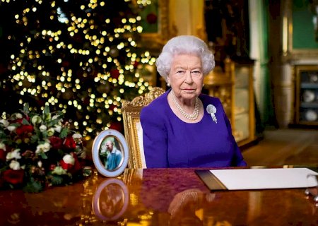 Elizabeth II, Rainha da Inglaterra, morre aos 96 anos