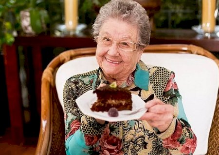 Palmirinha, apresentadora e cozinheira, morre aos 91 anos