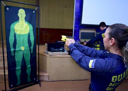 Guarda de Dourados recebe armas de choque e drones