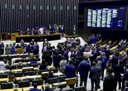 PL confunde deputados para votação de emendas do Arcabouço e prejudica bolsonaristas; voto já foi corrigido