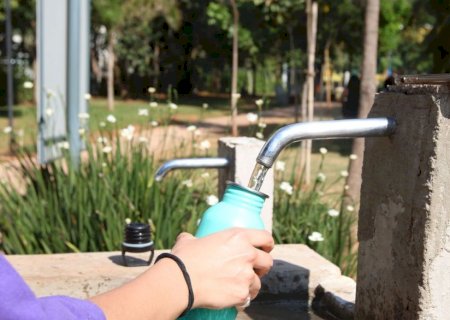 Calor pode provocar desidratação, confusão mental e desmaios em idosos