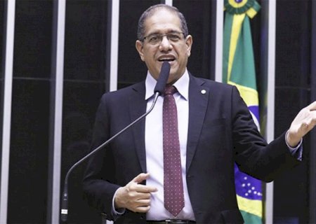 Projeto torna obrigatório uso de mangueiras transparentes em postos de gasolina