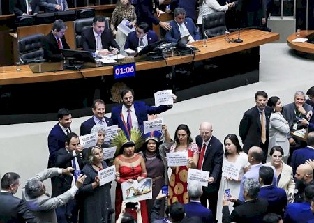 Congresso derruba veto de Lula e mantém marco temporal indígena