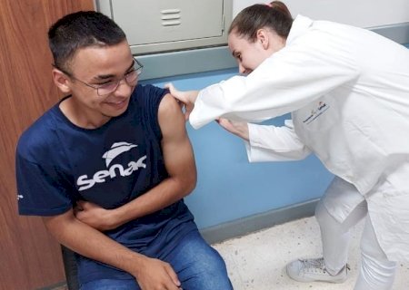 Prazo para vacinação contra dengue é adiado e vai até 19 de maio