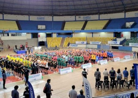 Com apresenta&ccedil;&atilde;o de breaking, Brasileiro de handebol teve abertura nesta noite
