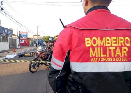 3&ordm; em 24 horas: motociclista bate em poste e morre