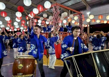 Hoje tem Festival Bon Odori, Sepultura e festa do flashback