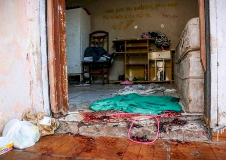 Quitinete onde irm&atilde;os morreram era boca de fumo, dizem vizinhos