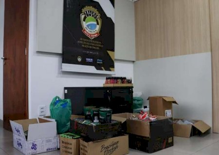 Opera&ccedil;&atilde;o apreende 146 cigarros eletr&ocirc;nicos e leva 4 para delegacia