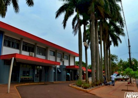 Homem é internado no HV após aparecer em casa baleado, não resiste e morre