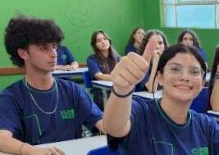 F&eacute;rias acabam e aulas na rede estadual voltam para 190 mil na segunda