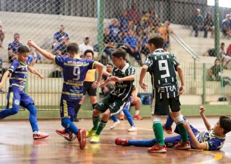 Fim de semana esportivo movimenta a base no campo e na quadra