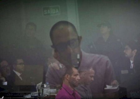 Ap&oacute;s 35 horas de j&uacute;ri, Name e mais 3 s&atilde;o condenados por matar Playboy da Mans&atilde;o