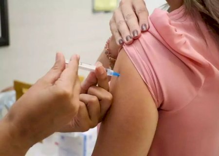 Vacina&ccedil;&atilde;o segue em mais de 50 unidades b&aacute;sicas nesta semana