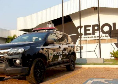 "Tarado das Moreninhas" &eacute; preso por fazer buraco em muro e mostrar p&ecirc;nis