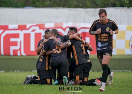 Sete de Setembro vence &Aacute;guia Negra e "embola" briga pelo acesso
