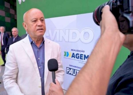 Cotado para assumir futebol de MS quer dist&acirc;ncia de panelinha