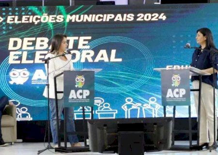 Michelle Bolsonaro &ldquo;mela&rdquo; 1&ordm; debate entre candidatas