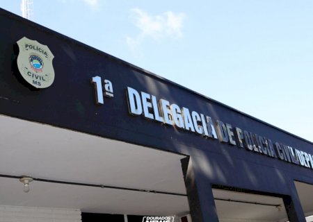 Após rever amiga de infância, homem apanha de esposa enciumada