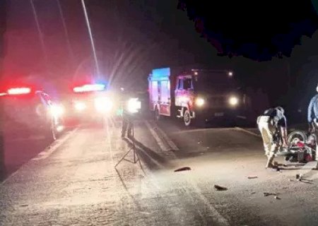Adolescente de 16 anos morre ao bater moto contra carro na MS-147
