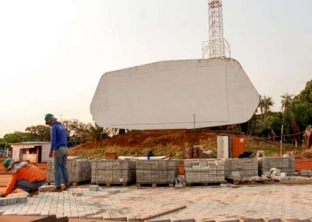 Come&ccedil;am obras para transformar Autocine em espa&ccedil;o de show com caf&eacute; e livraria