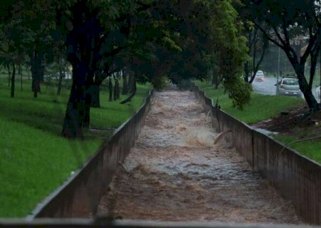 Candidatos apresentam propostas contra enchentes e de preserva&ccedil;&atilde;o de c&oacute;rregos