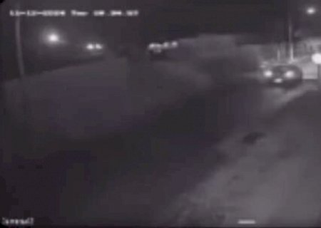 Motorista n&atilde;o respeita Pare, atropela motociclista e foge