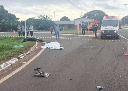 Jovem bate moto em caminhonete e morre no anel viário de Dourados
