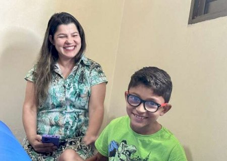 Amar incondicionalmente exige coragem e ren&uacute;ncia de m&atilde;e at&iacute;pica