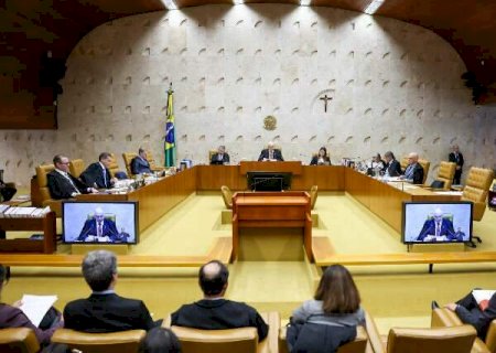 Supremo suspende julgamento sobre regula&ccedil;&atilde;o das redes sociais