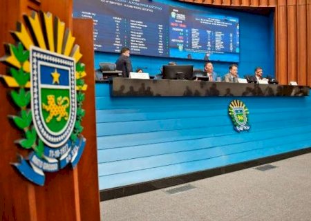 Alems prop&otilde;e mudan&ccedil;as no calend&aacute;rio de elei&ccedil;&otilde;es da Mesa Diretora